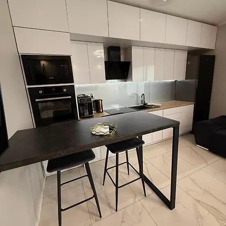 Apartment Glamour Z Tarasem Elk